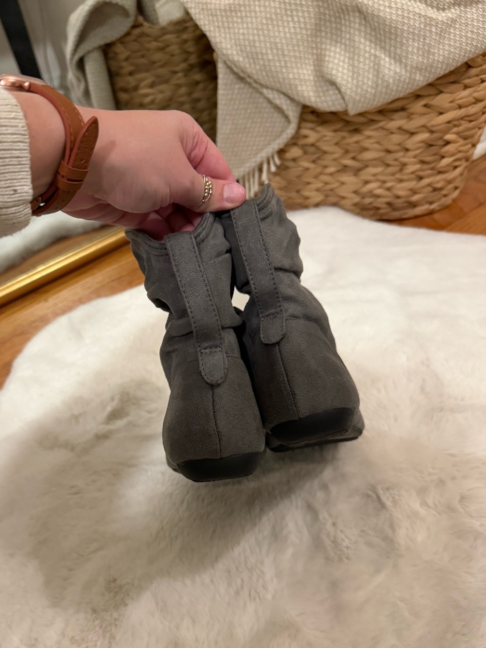 LOWER EAST SIDE Slouchy Ankle Booties in Gray - Picture 4 of 9